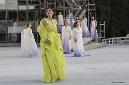 &ldquo;Fedra&rdquo; con la regia di Curran, una commistione di stili e stilemi tra telefonino e (opinabile) pistola