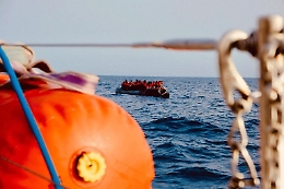 A Lampedusa il ricordo delle vittime del naufragio di 12 anni fa