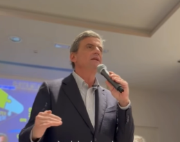 Indagati eccellenti a Palermo, Calenda insiste: «La Regione siciliana va commissariata»