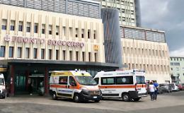 Ospedale Cannizzaro, d&agrave; in escandescenza e aggredisce quattro operatori sanitari del Pronto soccorso