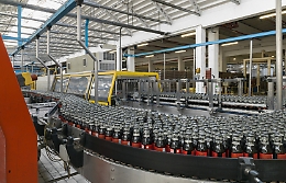 Sugar e plastic tax rinviate al 2027, ma per Confindustria non è abbastanza: «Siano abolite»
