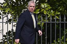 Dove andrà a vivere l'ex principe Andrea e perché Carlo ha deciso di cacciarlo