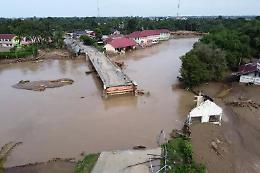 Alluvioni in Sri Lanka e Indonesia: centinaia di vittime, dispersi e sfollati 