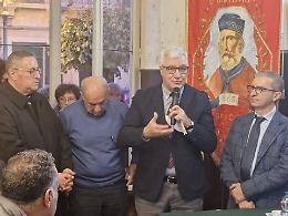 Ispica celebra il dott. Giuseppe Cappello, direttore sanitario degli ospedali di Ragusa: un riconoscimento nel "Mese Blu LILT"