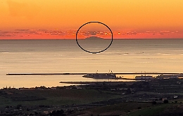 Da Agrigento la sagoma di Pantelleria: l'effetto che rende visibile ciò che è impossibile vedere