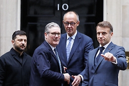 L'Europa blinda Zelensky: &laquo;Ancora niente intesa con gli Usa&raquo;