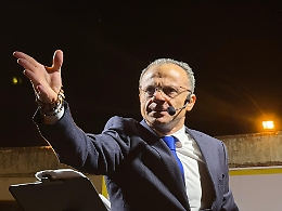 Regione, Cateno De Luca riaccende i motori e lancia il  “Governo di Liberazione”
