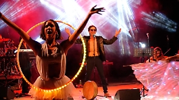 Un mosaico di suoni e luce: al Teatro Al Massimo l'omaggio di Fabio Abate a Franco Battiato