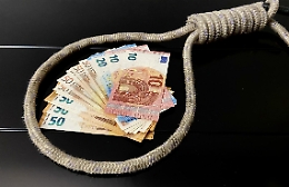 Le strozzine di Picanello e del Villaggio Sant'Agata: patteggiano le pene. Rinvio a giudizio per tentata estorsione