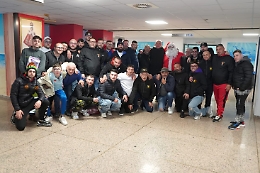 I tifosi del Messina portano doni e sorrisi nel reparto di pediatria del Policlinico