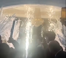 Nozze di fuoco ad Ariano Irpino: scintille dalla torta innescano un rogo nell'hotel, sposo ustionato