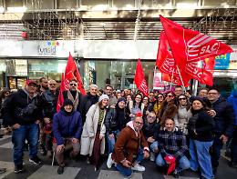 Call center, sit-in a Catania: oltre 200 lavoratori contro l'eliminazione della clausola sociale di Enel