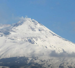 Etna, si chiude l&rsquo;ultima fase eruttiva: Vona torna verde e aeroporto di Catania operativo