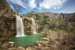 La cascata incantata che non ti aspetti a un&rsquo;ora da Palermo
