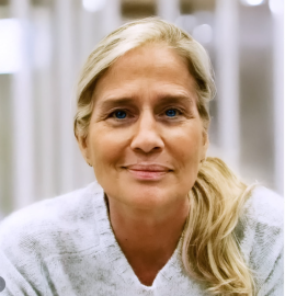 Si defilano dal corteo, Heather Parisi "spacca" il Pride siracusano