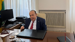 Crisafulli colpisce con il primo atto, aumenti record per i compensi e il presidente del consiglio prende pi&ugrave; del vicesindaco