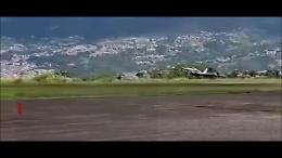 Il Piper perde quota dopo il decollo e si schianta: morti i due piloti