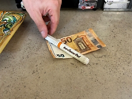 Comprava con banconote false a Scordia: fermato un giovane