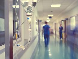 Mangiano ostriche a Capodanno a Canicatt&igrave; e finiscono in prognosi riservata per una intossicazione di botulino