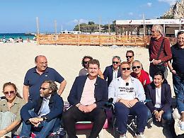 Mondello, oggi il giudizio: via all&rsquo;udienza del Cga sulla revoca della concessione a Italo Belga,  la veglia in spiaggia di La Vardera