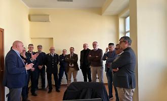 Siglata intesa per installare pi&ugrave; telecamere contro chi abbandona rifiuti in strada