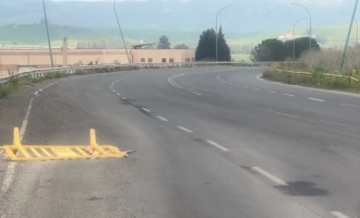 Buchi e rischio incidenti sulla strada del Dittaino per Catania: pendolari dell'Ennese lanciano l'allarme