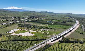 Viadotto Alfio sull'A19, impalcati ultimati e prime prove di carico: consegna prevista tra un anno