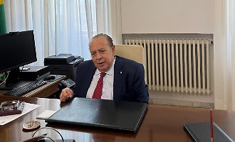 Crisafulli colpisce con il primo atto, aumenti record per i compensi e il presidente del consiglio prende pi&ugrave; del vicesindaco