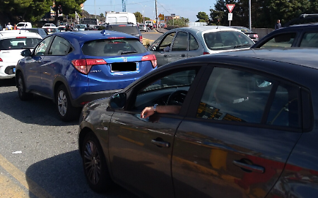 Enna Bassa, dove il traffico si ferma: anatomia di un ingorgo annunciato