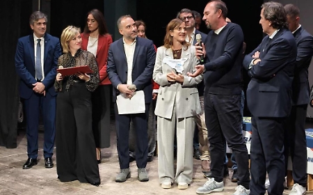 Stamattina successo a Enna della "Festa delle Racchette Siciliane", sul palco del Teatro Neglia, premiati tutti i protagonisti della stagione 2025