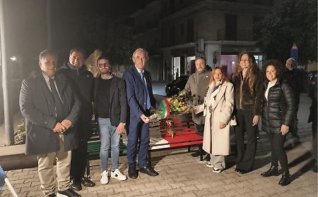 Una panchina tricolore per le vittime delle Foibe: quando la memoria diventa impegno