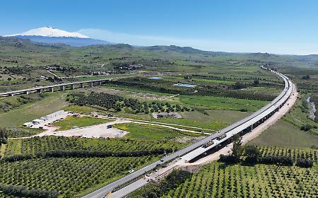 Viadotto Alfio sull'A19, impalcati ultimati e prime prove di carico: consegna prevista tra un anno