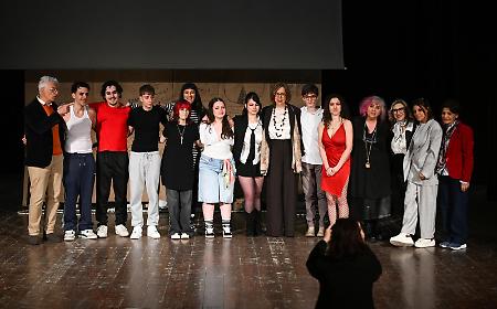 "Scimmie" al Teatro delle Briciole di Parma: l'Iis "Da Vinci" in scena per legalit&agrave; e memoria