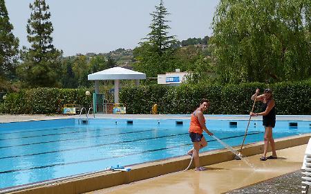 Da Gargaglione e Macaluso sollecito per riaprire piscine