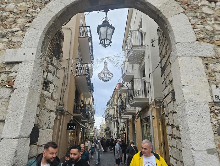 Il turismo e il dato da record a Taormina: oltre 1,3 milioni di presenze
