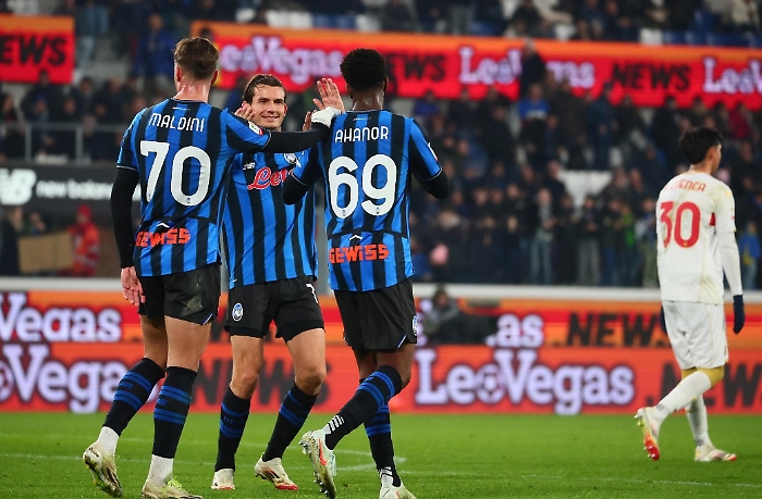 L'Atalanta cala il poker al Genoa e si gioca la semifinale con la Juve 