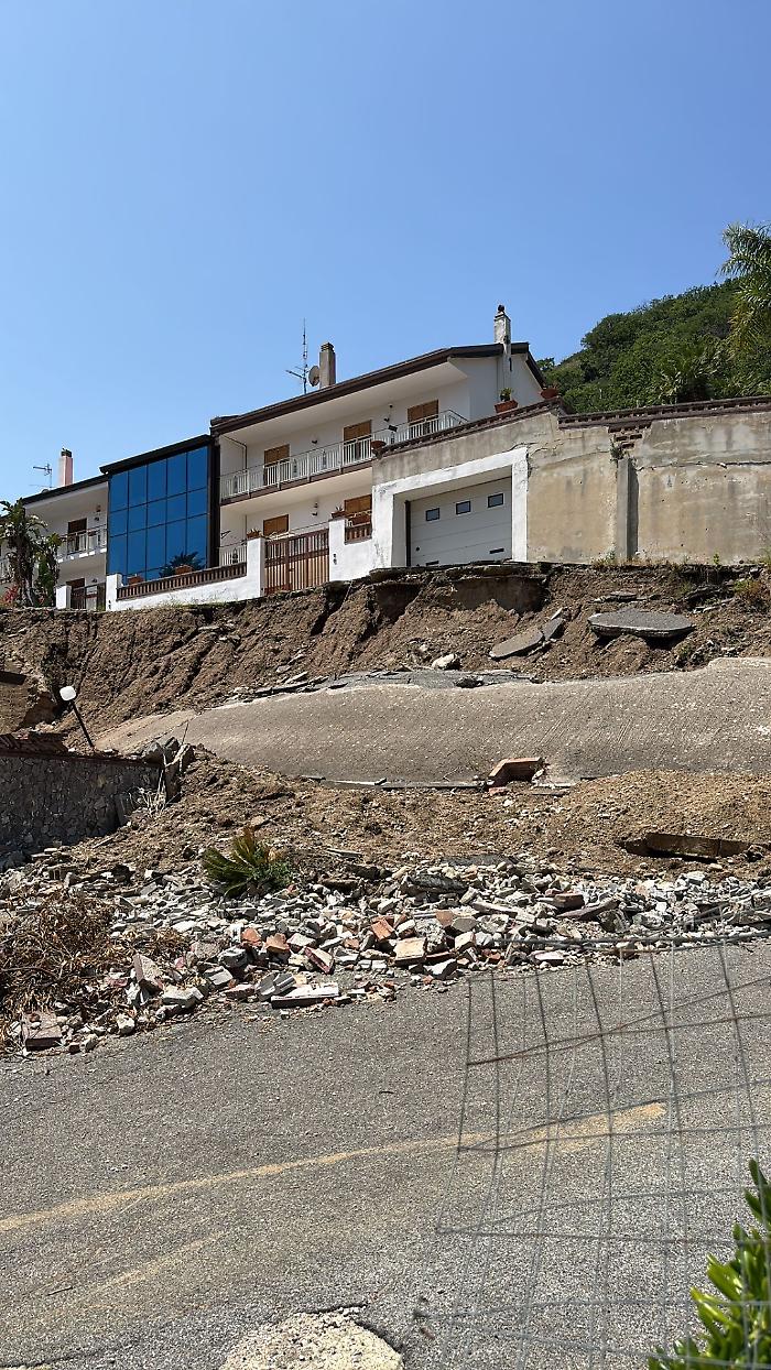 Incubo a Catarratti: crollo del muraglione, 14 famiglie ancora senza casa dopo 9 mesi