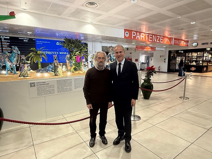 Al Falcone Borsellino presepe monumentale in ceramica