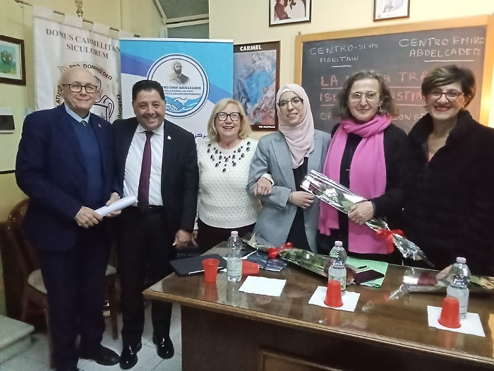 Donne tra Islam e cristianesimo: dignit&agrave; pari, veli liberi e rivoluzioni divine