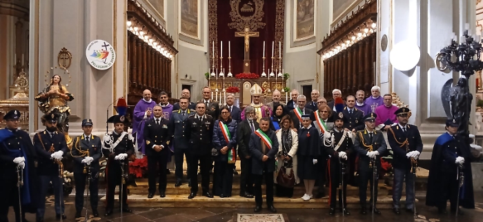 Messa interforze a Ragusa, il vescovo: "L'esercizio dell'autorit&agrave; non perda mai il riferimento alla dignit&agrave; della persona"