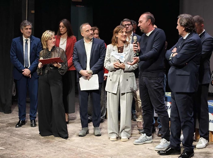 Stamattina successo a Enna della "Festa delle Racchette Siciliane", sul palco del Teatro Neglia, premiati tutti i protagonisti della stagione 2025