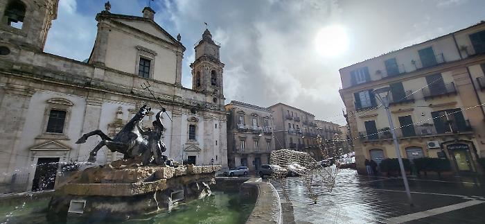 "La bella addormentata": dopo l'inchiesta de "La Sicilia" cresce il dibattito politico propositivo sulle problematiche annose di Caltanissetta