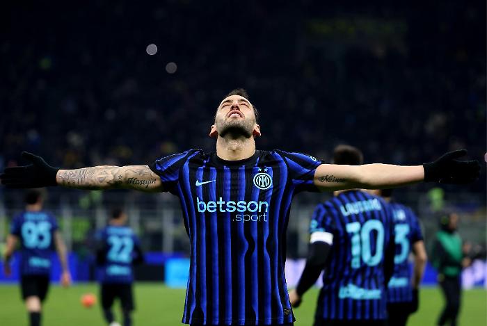 Tra Inter e Napoli uno spettacolare 2 a 2 e niente fugacTominay risponde a Dimarco e Calhanoglu 