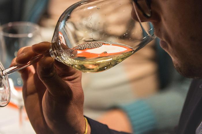 L'Etna doc? Sempre pi&ugrave; "spumeggiante"  e Carricante power