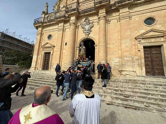 Festa d'inverno a Giarratana in onore di Sant'Antonio abate