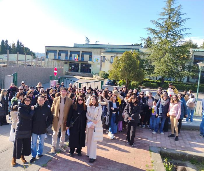 All'istituto Neglia-Savarese esplode la protesta contro la dirigente Amaradio: disservizi sull'attivit&agrave; didattica e disagio negli ambienti di lavoro