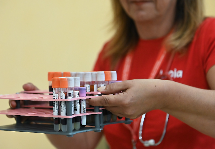 Meningite a Nissoria: 80 persone in profilassi preventiva dopo il ricovero di un ultrasessantenne