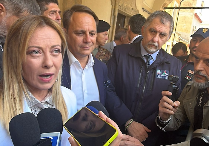 La presidente Giorgia Meloni arriva a Niscemi a 120 giorni dalla frana: &egrave; la terza visita sui luoghi del disastro