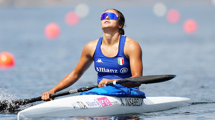 Canoa velocit&agrave;: ai Mondiali junior in Canada brilla d'argento il K1 1000 della catanese Anastasia Insabella 