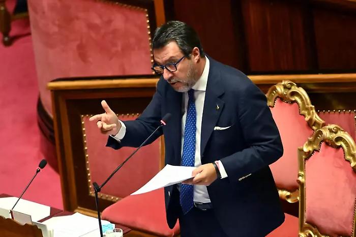 Attentato Berlino, Salvini chiede stop alle concessioni alle realt&agrave; islamiche: "Il fanatismo &egrave; il vero problema"